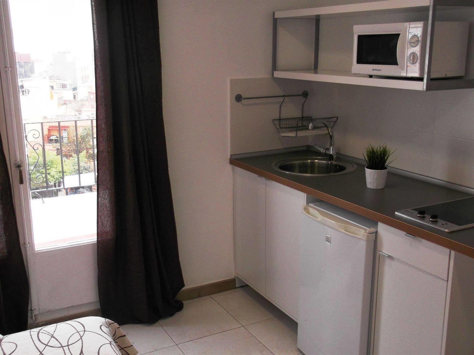 Apartamentos Ar Enjoy Bellavista โยเรตเดมาร์ ภายนอก รูปภาพ
