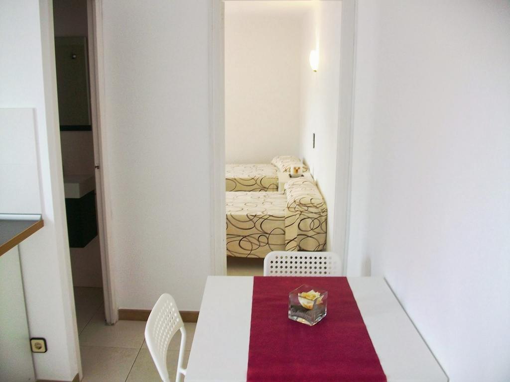 Apartamentos Ar Enjoy Bellavista โยเรตเดมาร์ ภายนอก รูปภาพ